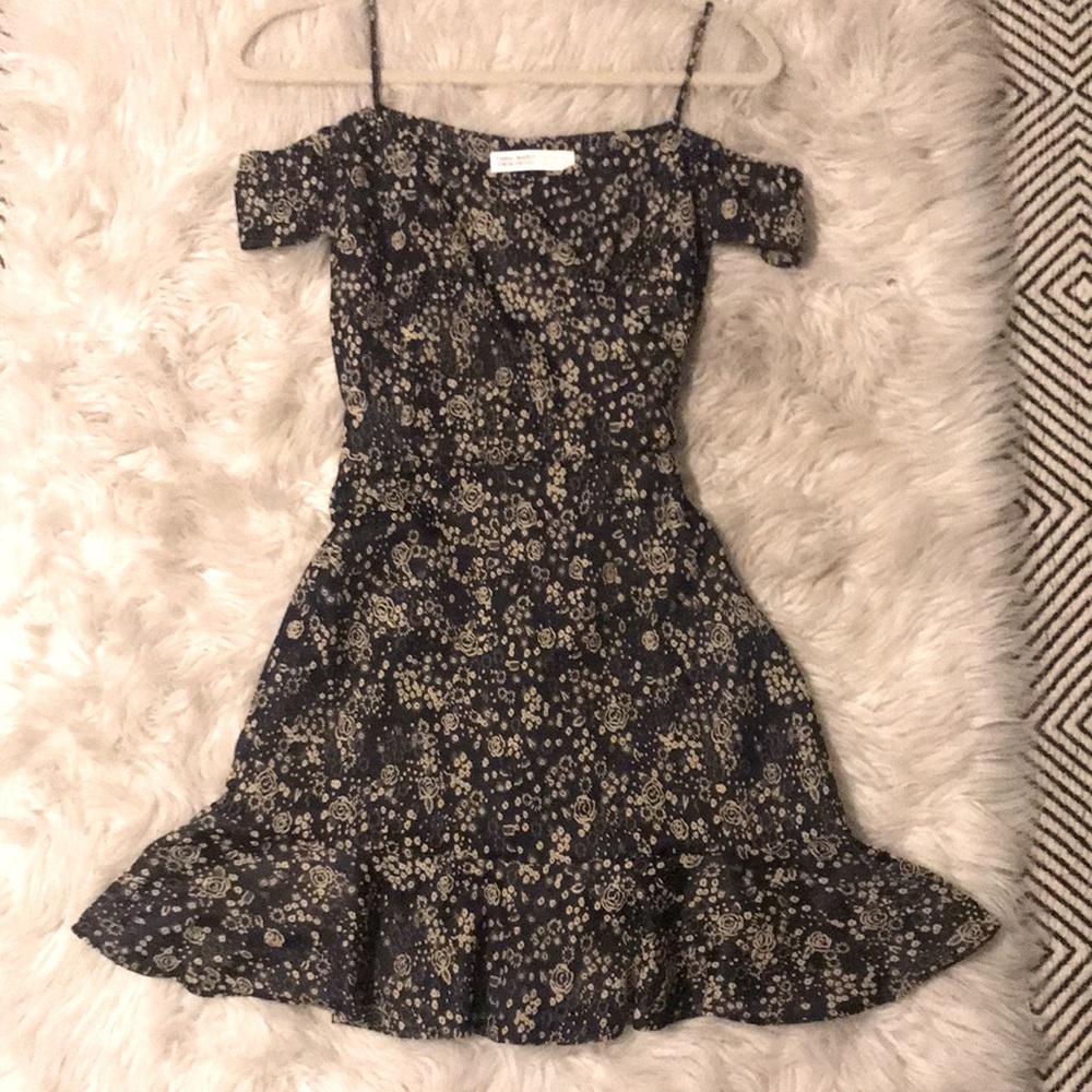 Zara Floral Mini Dress with Sleeves
